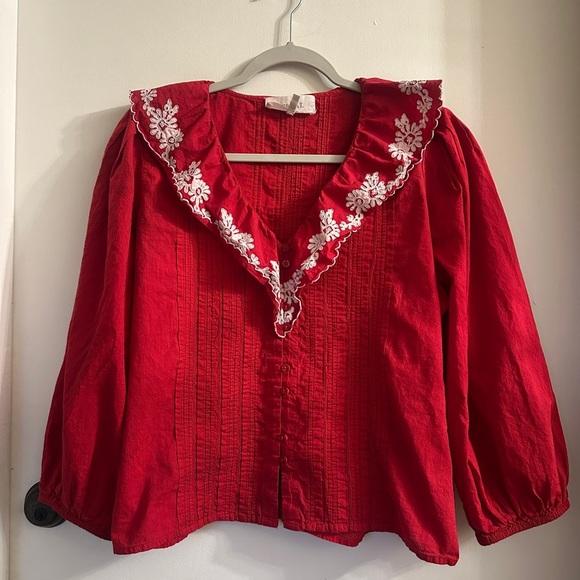 The Great The Hankie Top Red with White Floral Collar Button Front Size Large - Picture 2 of 7